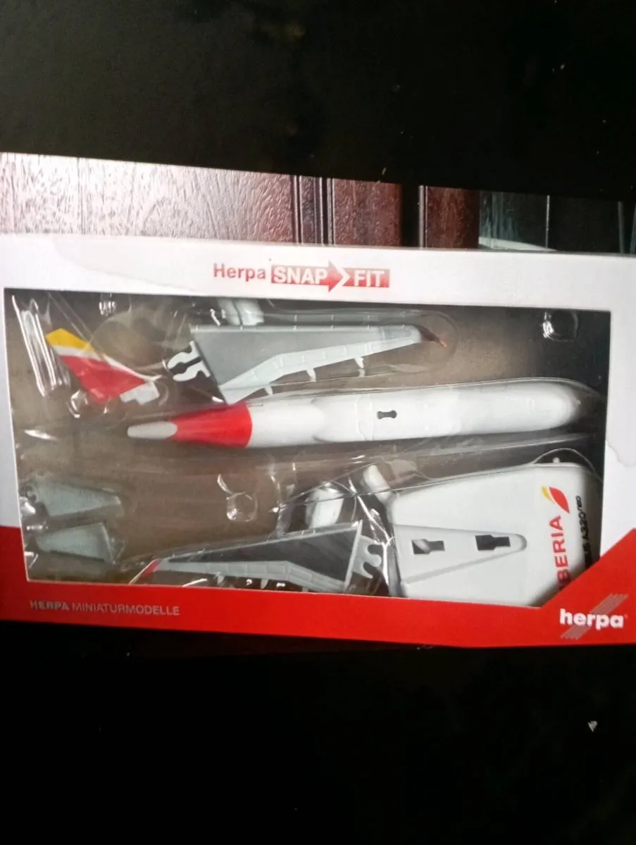 HERPA SNAP & FIT PVC PLAINS. - Image 4