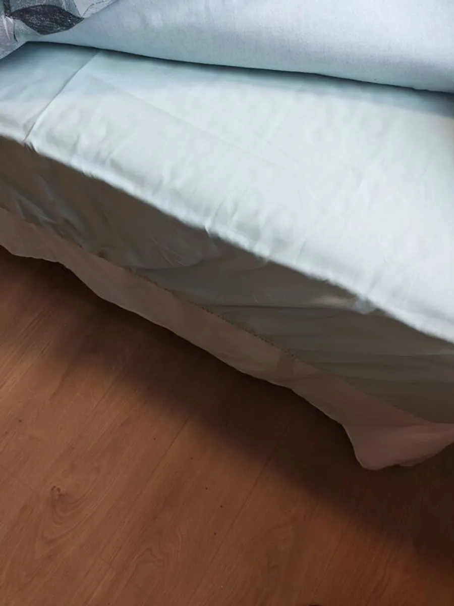 New 4 foot bed - Image 2