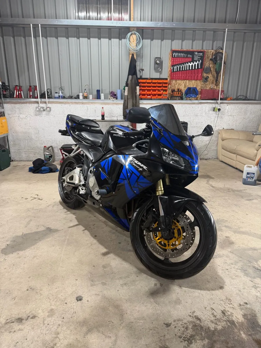 Honda CBR600RR - Image 1