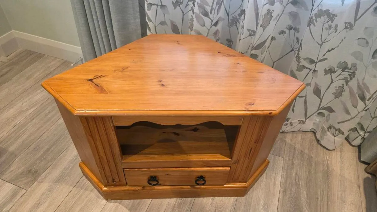 TV Corner Stand - Image 1