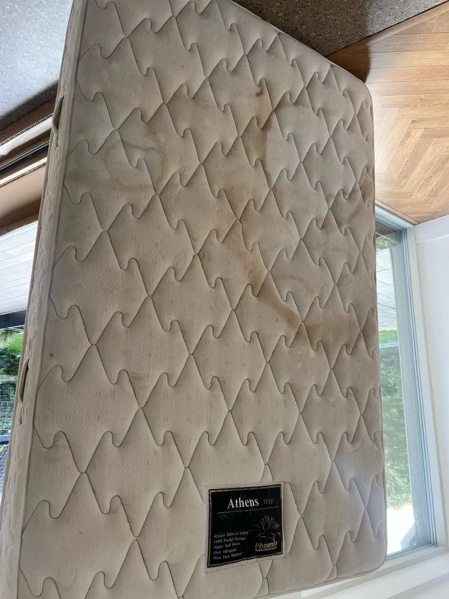 Beautiful black small Double bed 3/4 size - Image 4