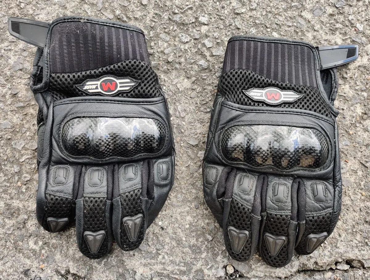 motorcycle gloves