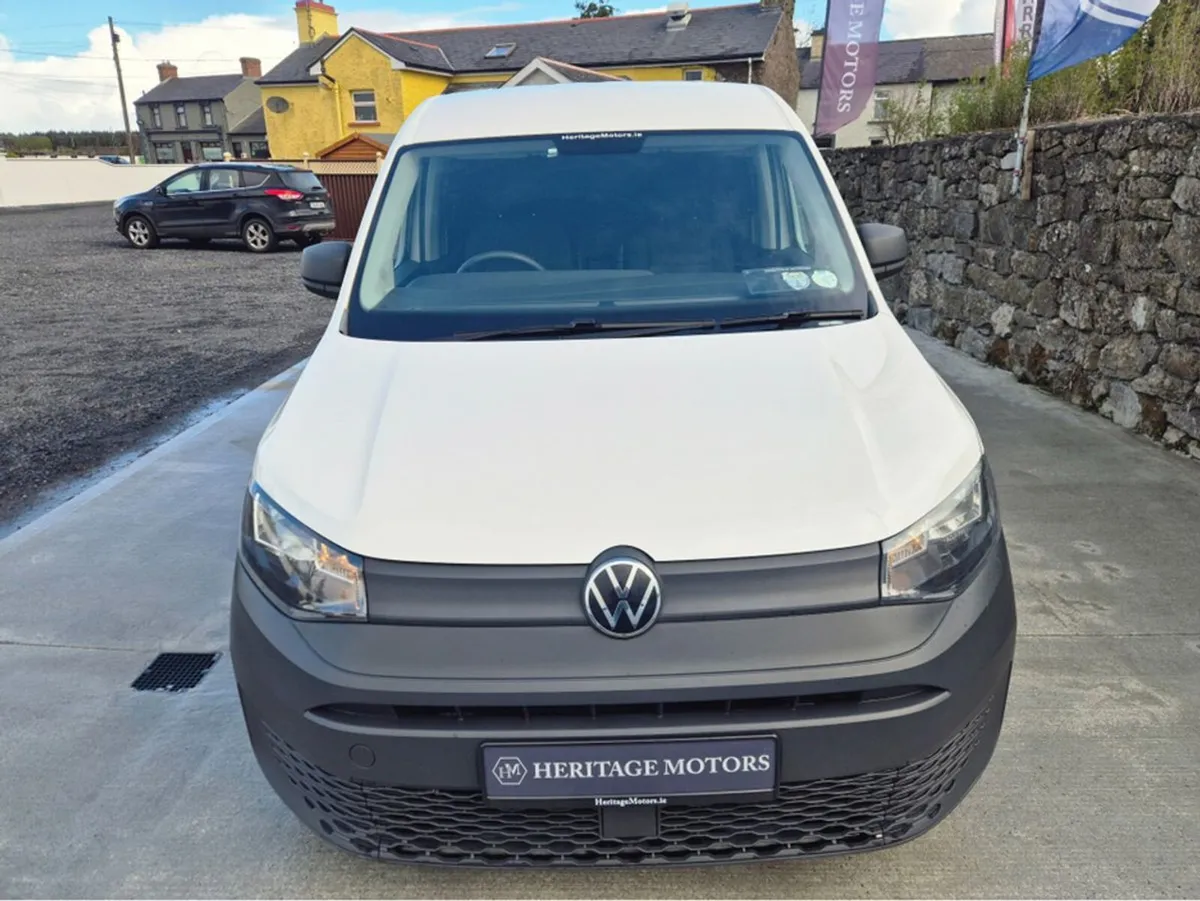 Volkswagen Caddy CARGO TDI 75HP MANUAL 6SPEED FWD - Image 4