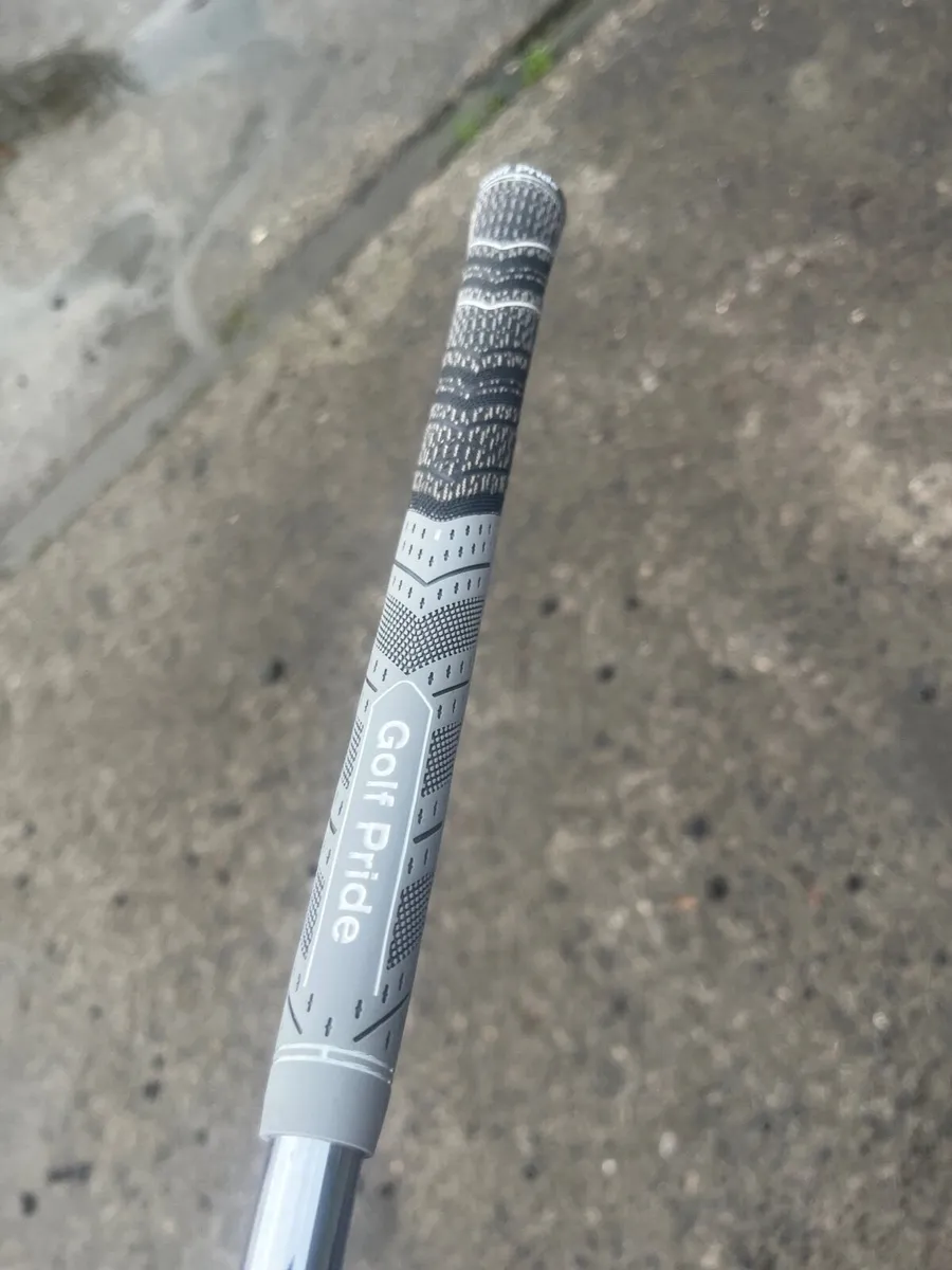 Mizuno 923 tour irons stiff shaft - Image 4