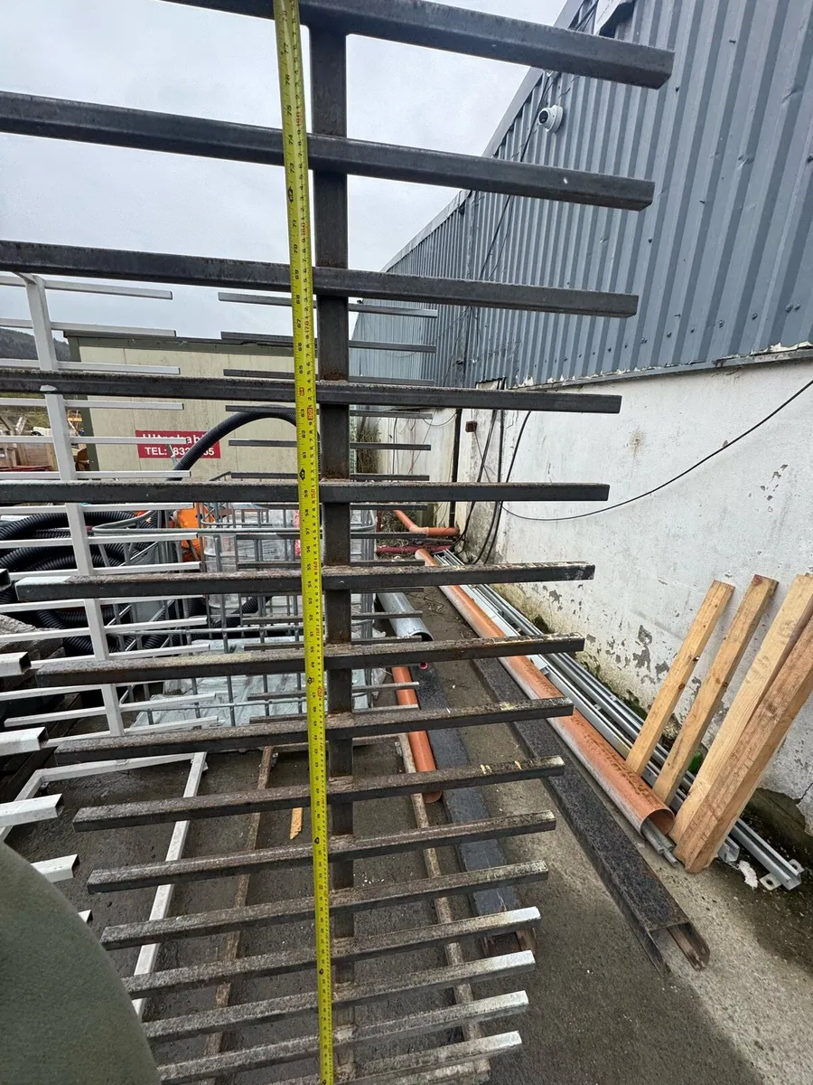 Spray booth racking on castors - Image 3