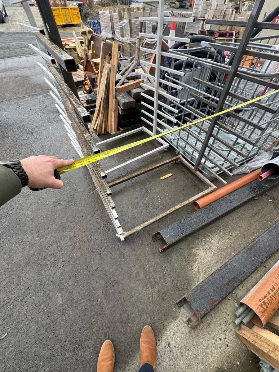 Spray booth racking on castors - Image 4