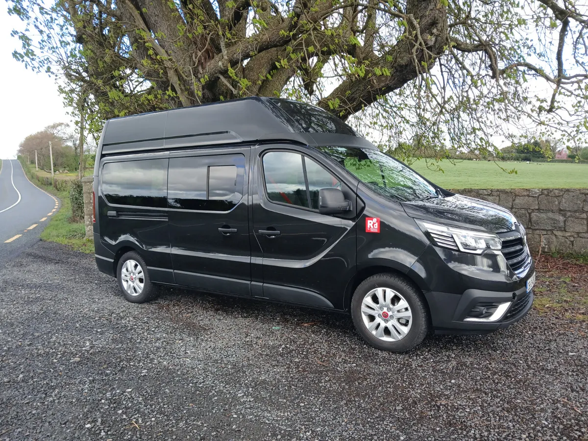 251 Minibus delivery mileage - Image 2