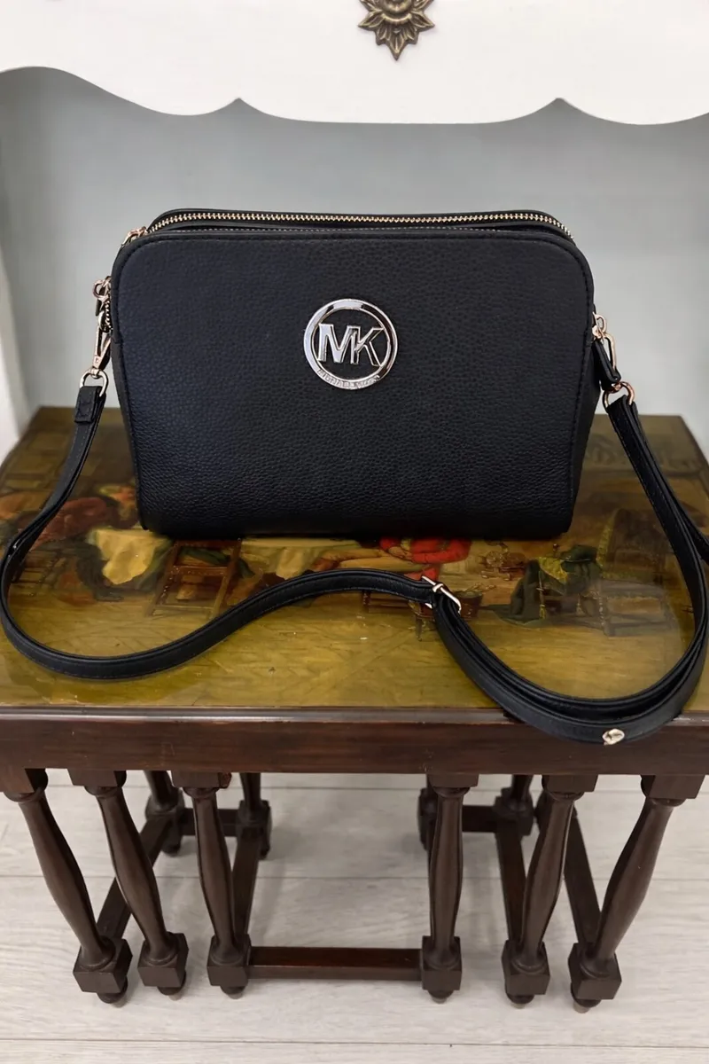 Black crossbody bag - Image 1