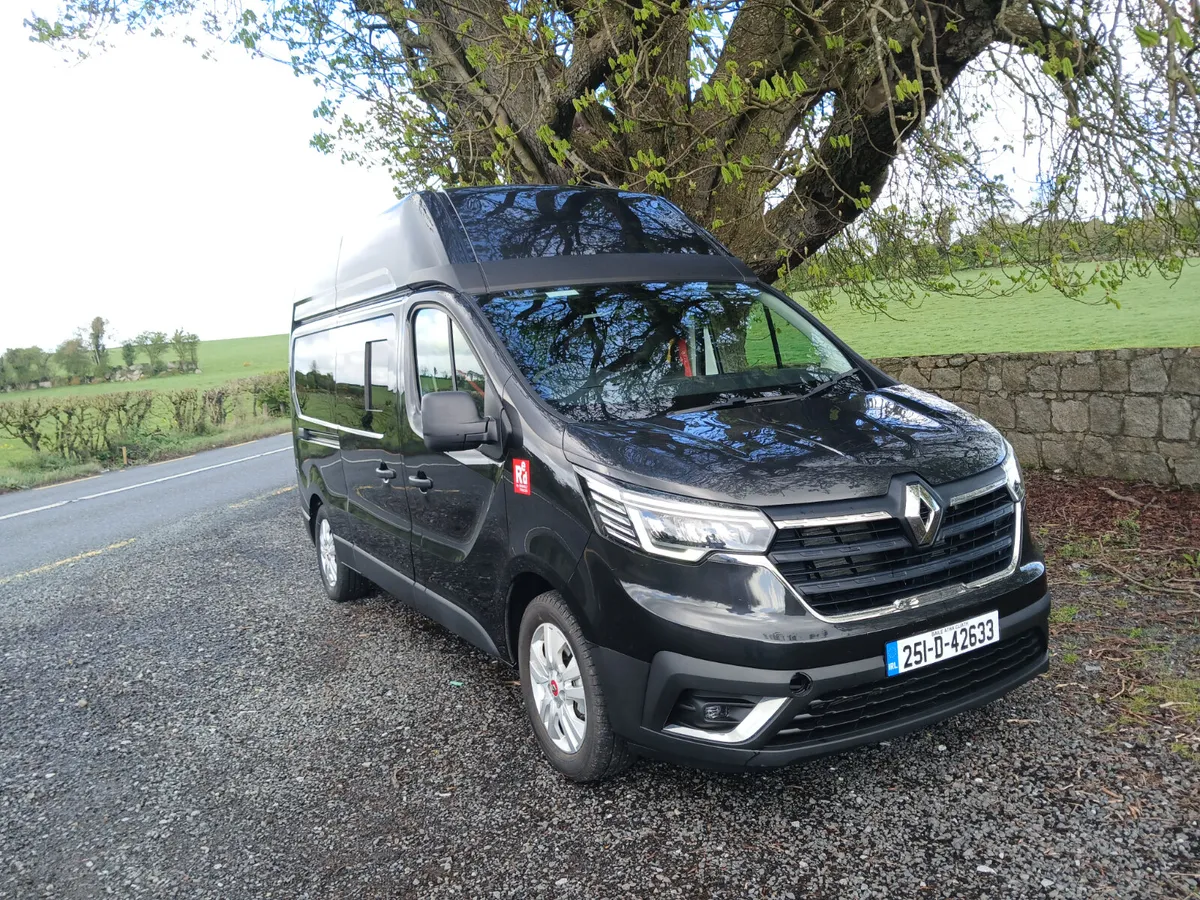 251 Minibus delivery mileage - Image 4