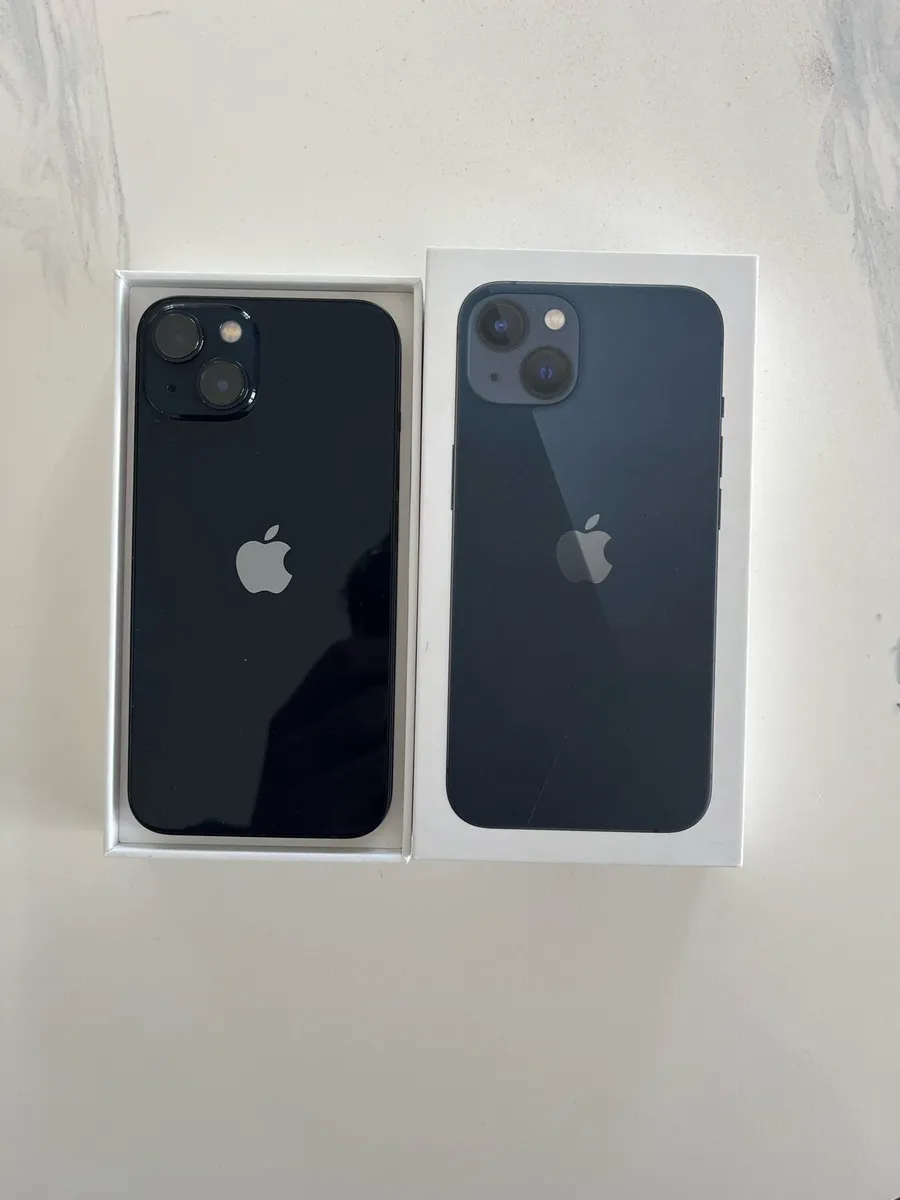 iPhone 13 unlocked 128 GB storage 300€ ONO - Image 1