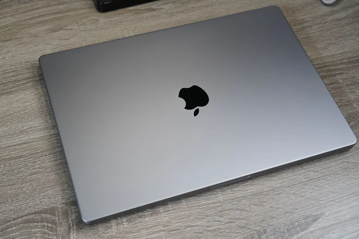 MacBook Pro 16" 2021 M1 Pro | 16GB | 512GB | 92% - Image 4