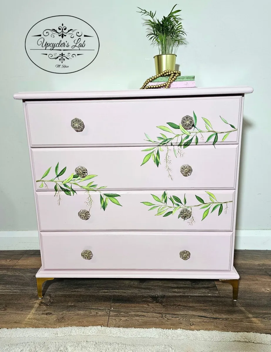 Chest of drawers - Image 1