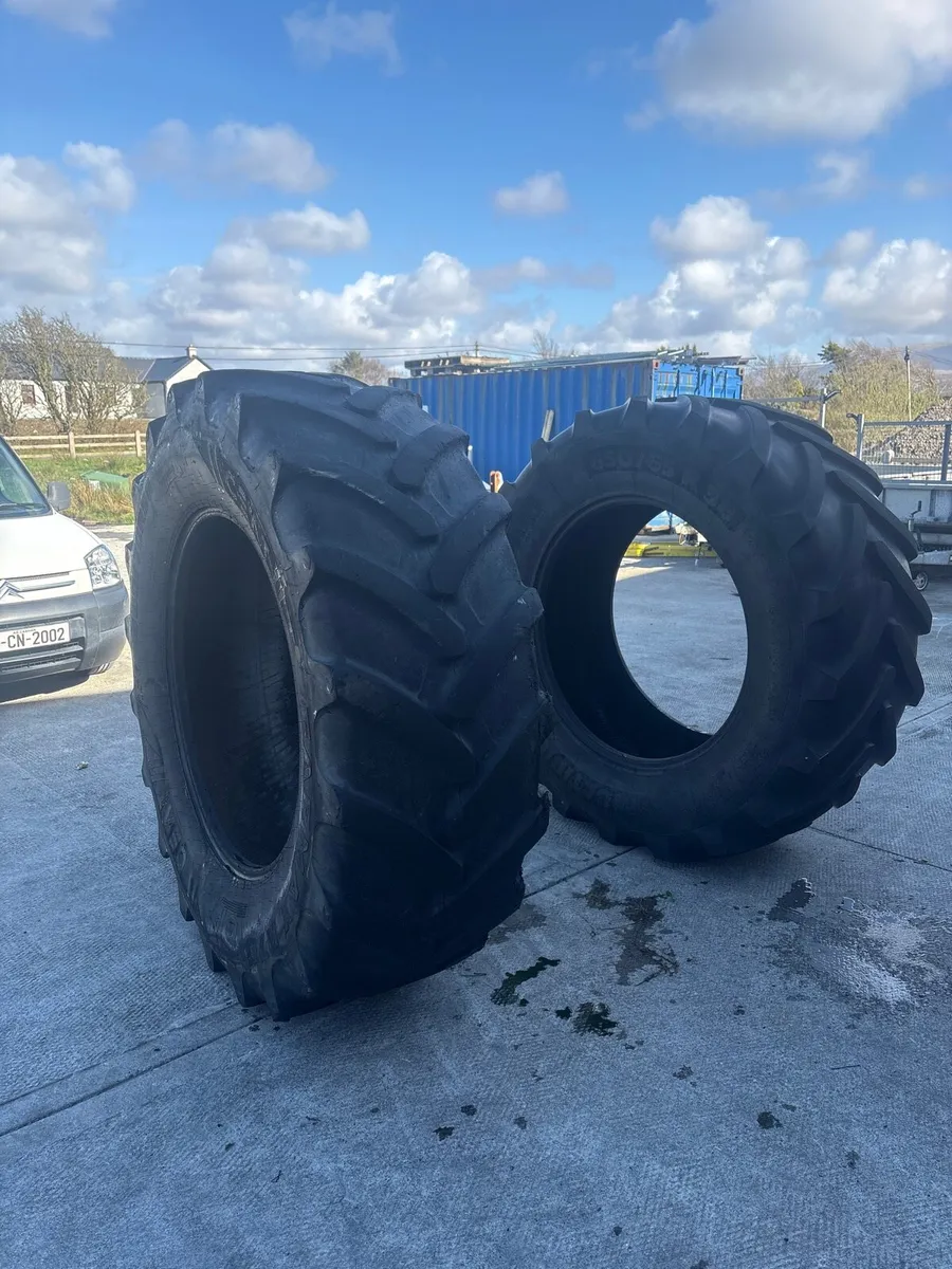 1 Tire 580 , 1 Tire 650 - Image 1