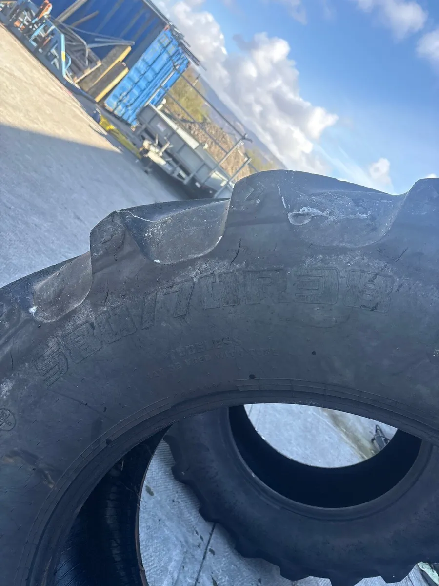 1 Tire 580 , 1 Tire 650 - Image 4