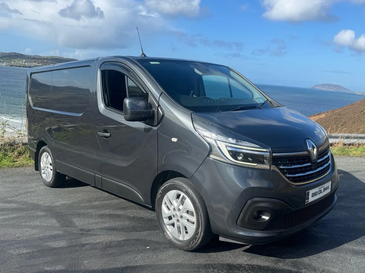 Renault Trafic Automatic - Image 4