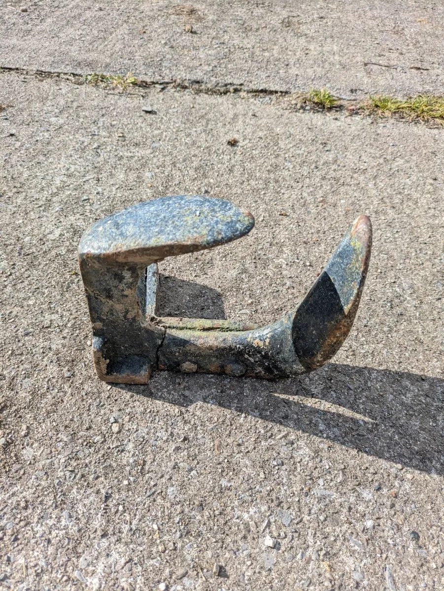 Shoemaker Tool - Image 1