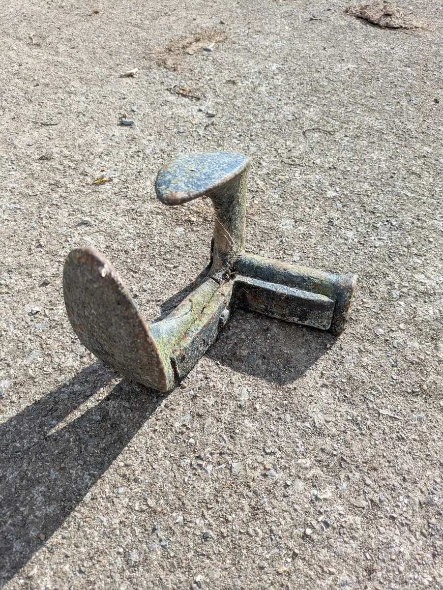 Shoemaker Tool - Image 2