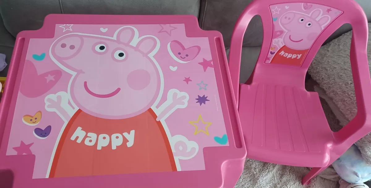 Peppa pig toddler table and chair - Image 1