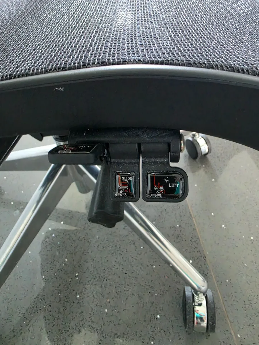 Computer chair - Image 1