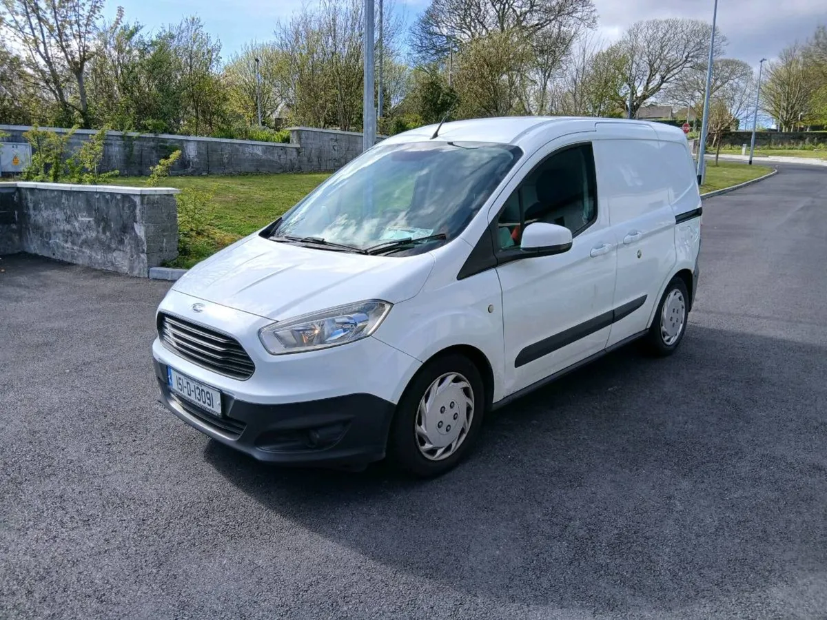 151 ford transit courier cvrt 12/26 taxed 7/26 - Image 2