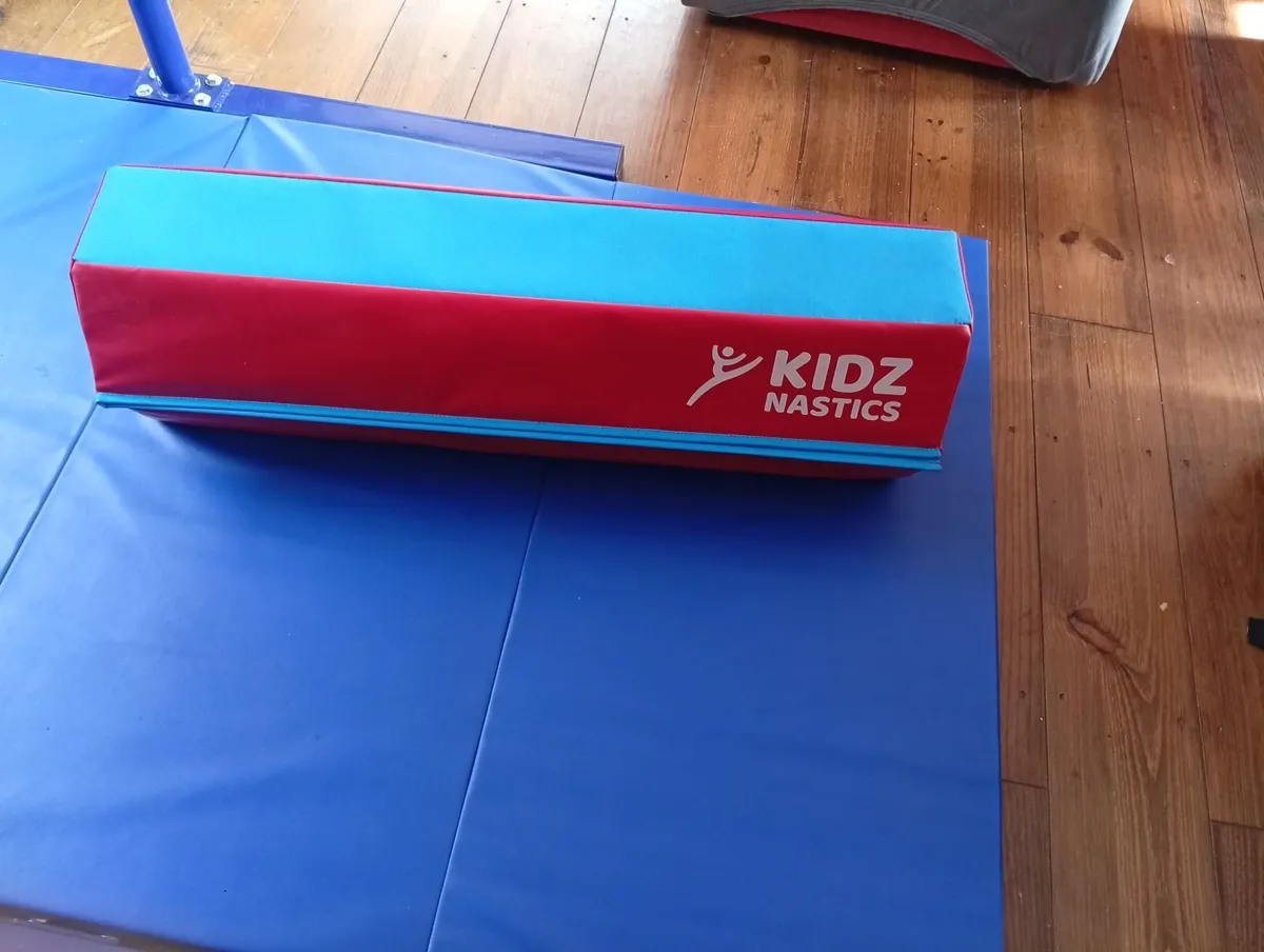 Children's gymnastics balance beam - Image 2