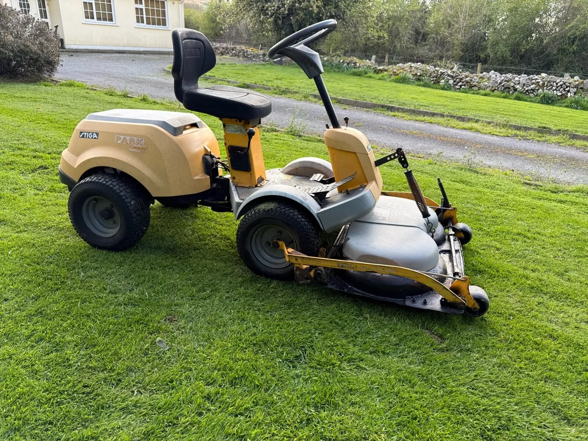 Ride On Lawnmower - Image 4