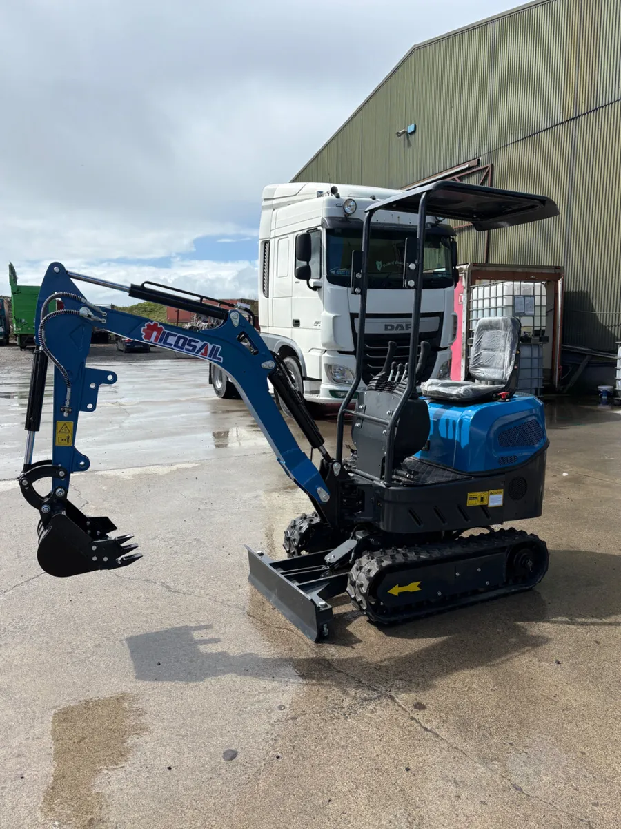New mini digger and dumper - Image 1