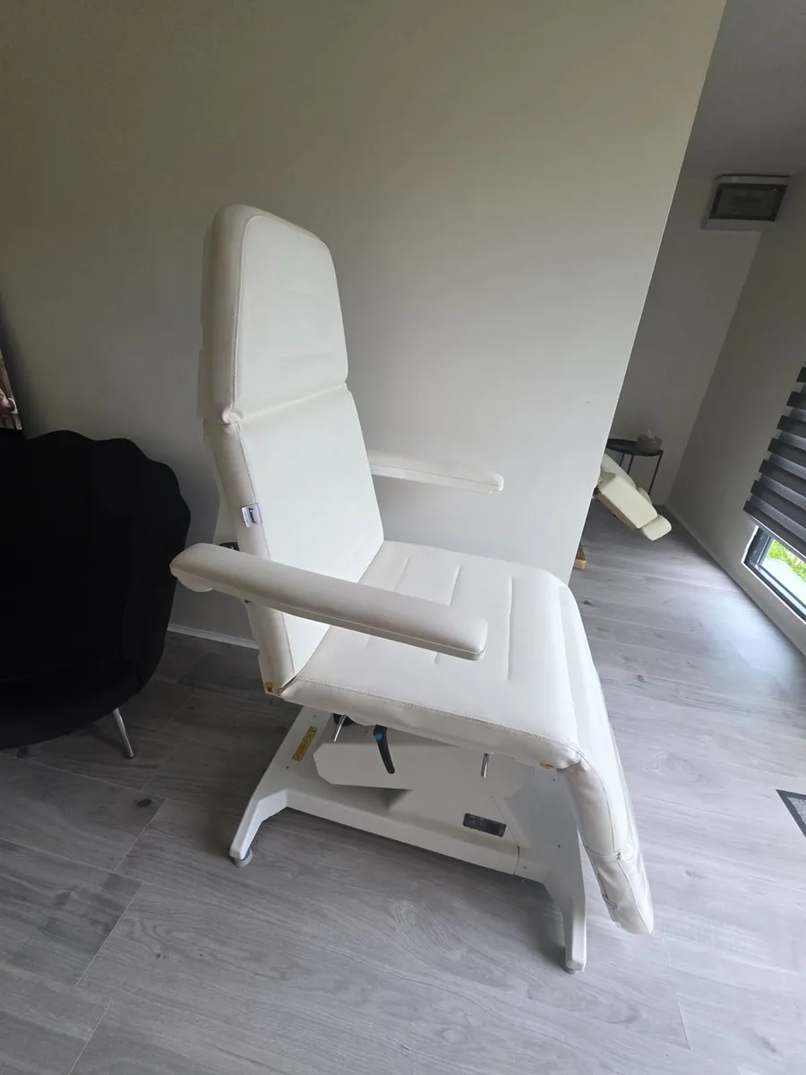 Beauty bed - Image 2