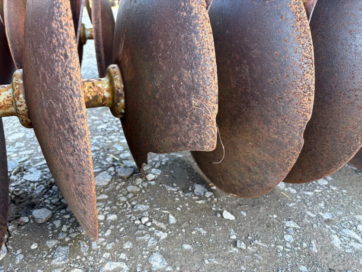 Disc harrows 7ft - Image 4