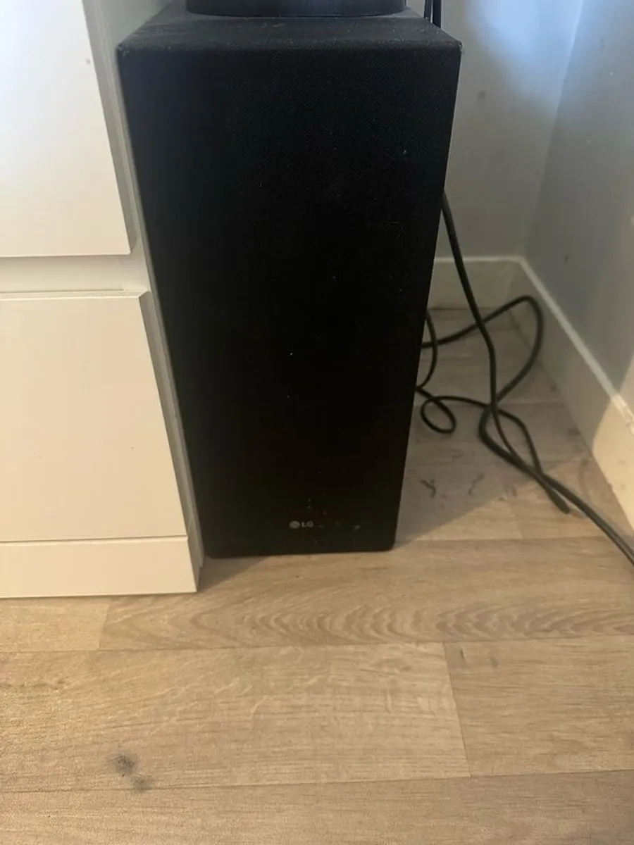 soundbar with subwoofer - Image 2