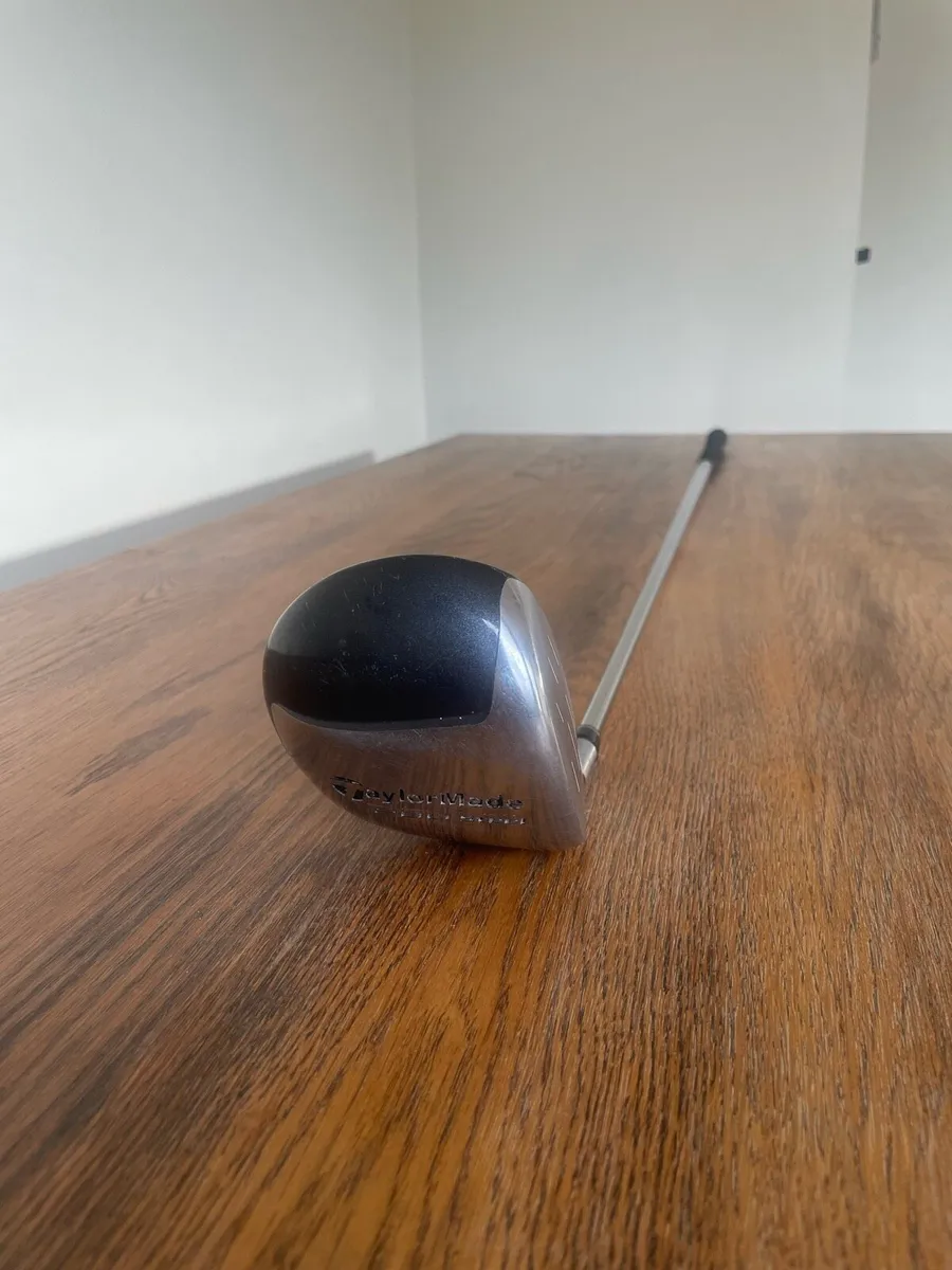 Taylor Made 200 Steel 10.5 Driver - Image 1