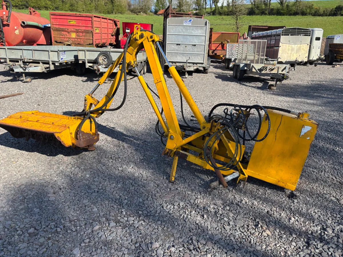 Bomford hedge cutter - Image 1