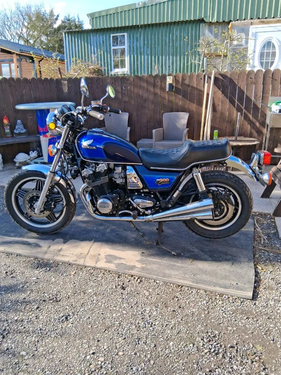 Honda cb900 custom - Image 1