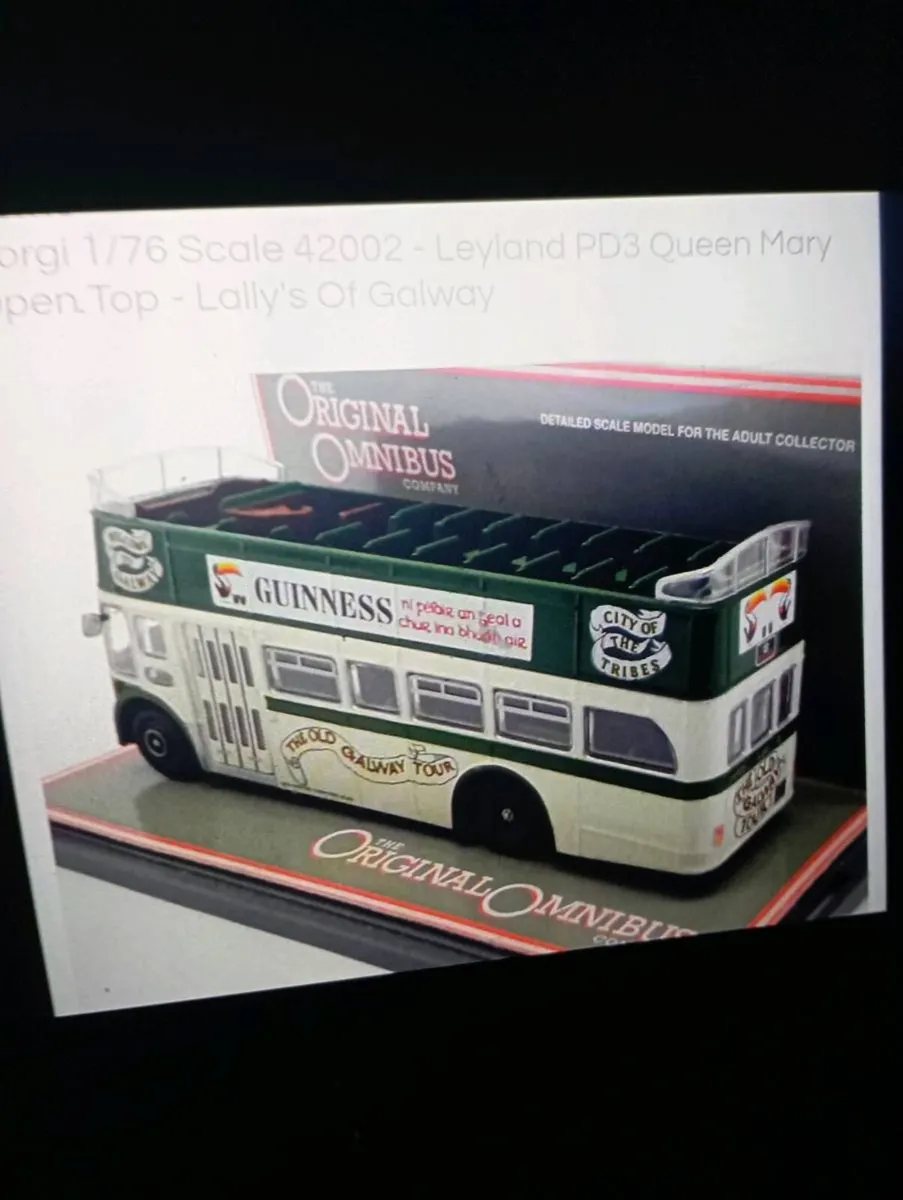 CORGI 1-76 SCALE DIE-CAST DOUBLE DECKER BUS. - Image 4