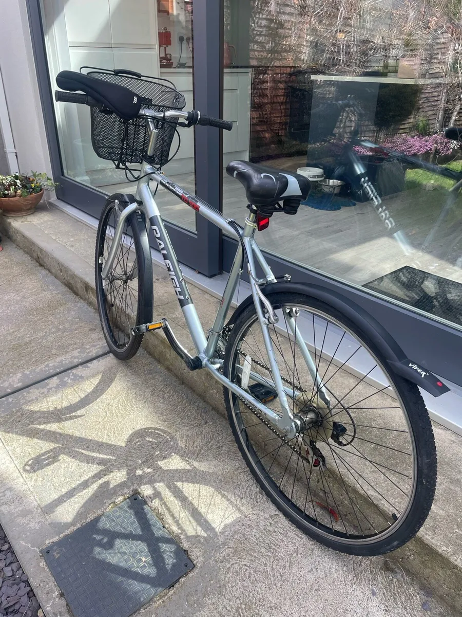 Raleigh Town and Comfort TC100 Ladies Bike - Image 2