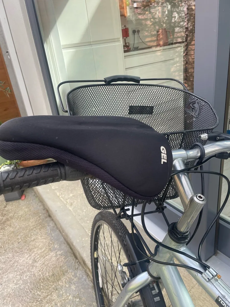 Raleigh Town and Comfort TC100 Ladies Bike - Image 4