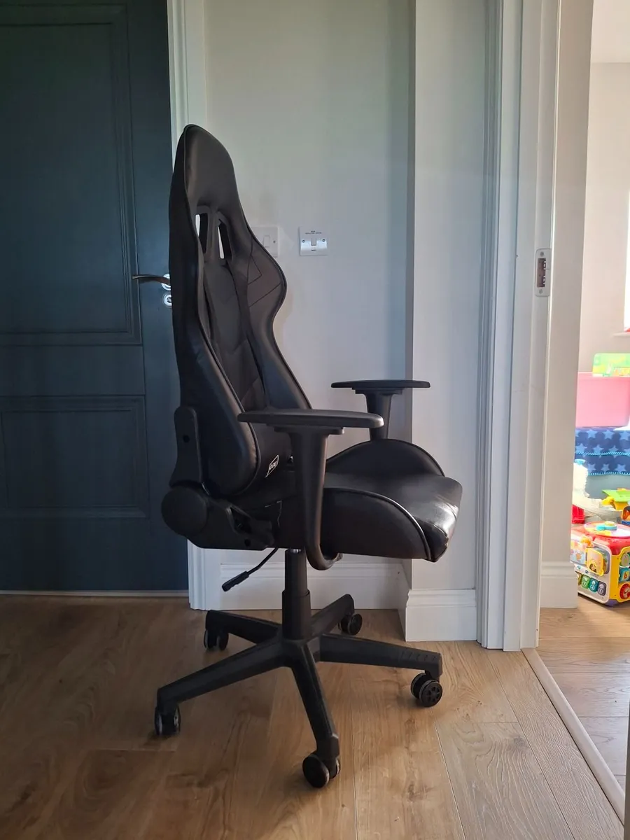 Gaming chair - Image 2