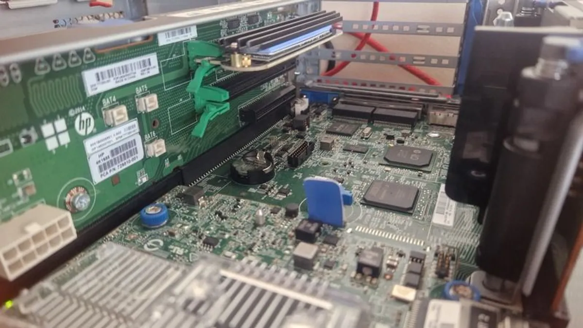 HP ProLiant DL380 Gen9 2U Server - Image 3