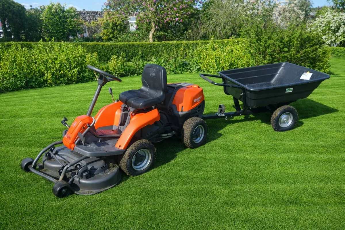 Husqvarna mulching lawnmower + tipper trailer - Image 1