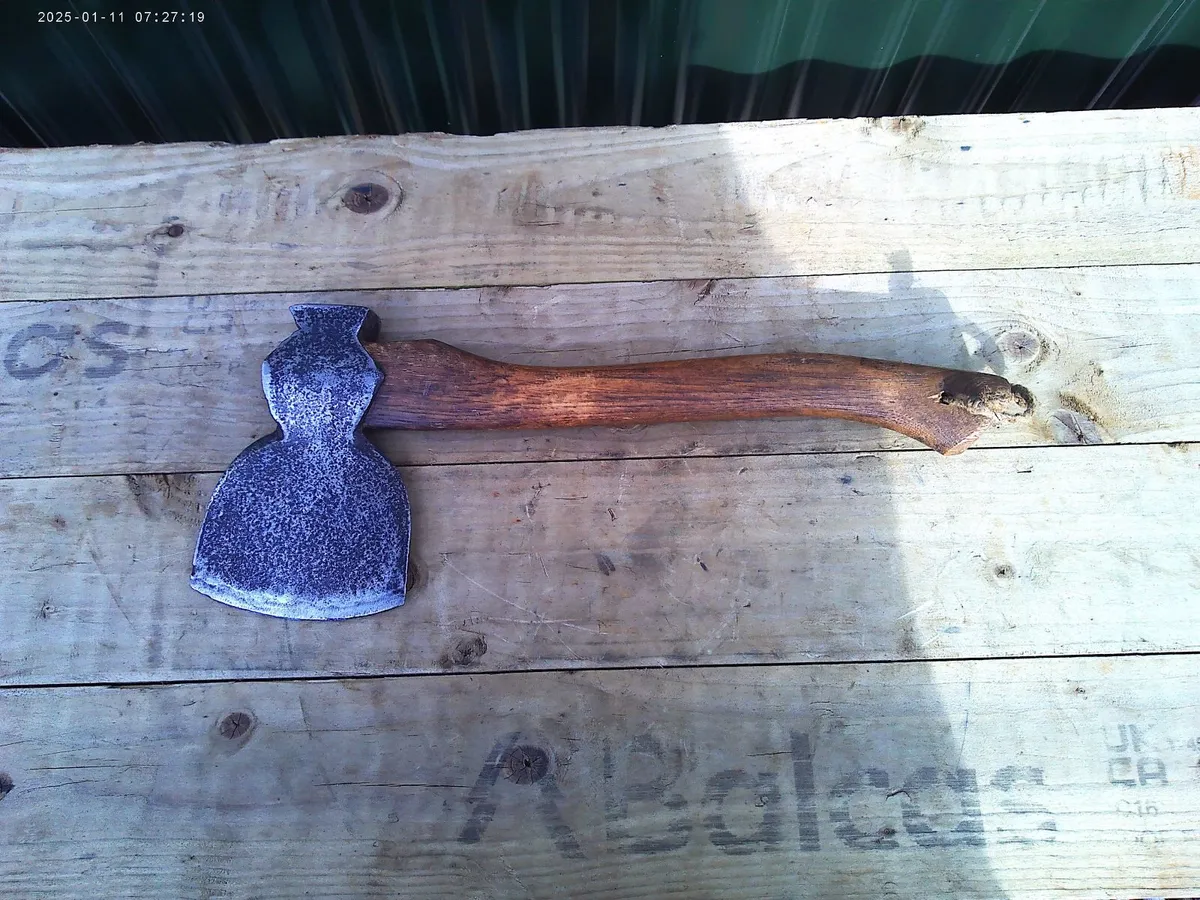 Axe - Image 3