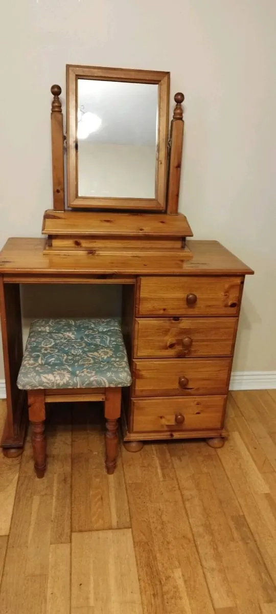 3 Piece Dressing Table Set - Image 1