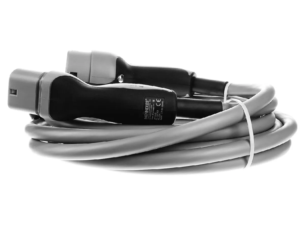 Mennekes Type 2 EV Cable 22kW (32A) 3-Phase - Image 3