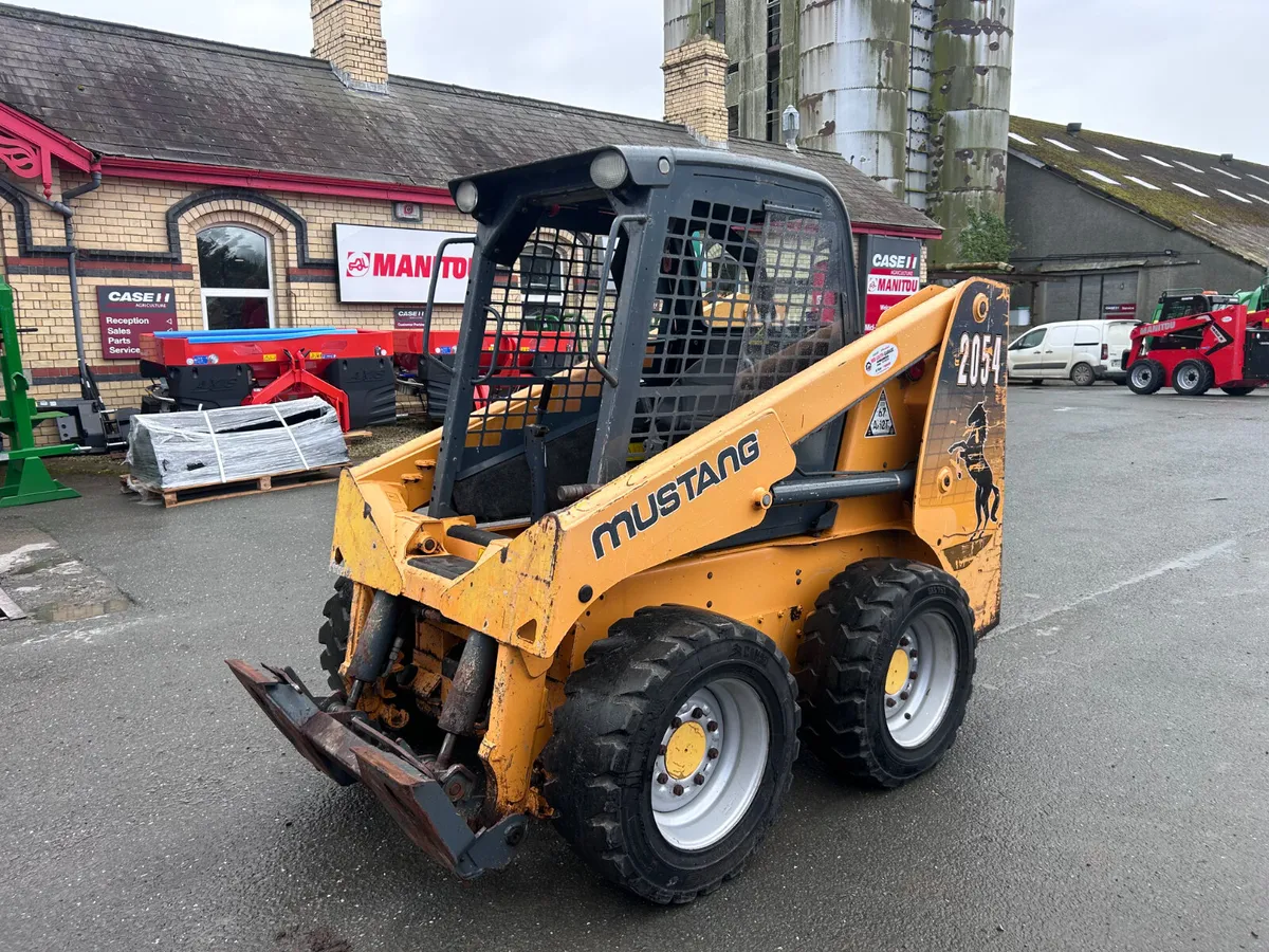 MUSTANG 2054 skid steer - Image 4