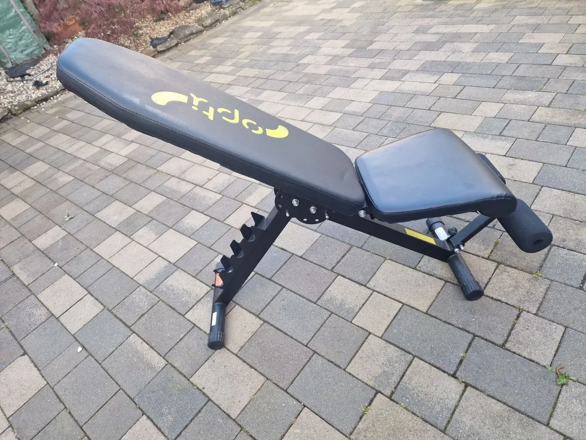 Weight lifting bench - Image 1