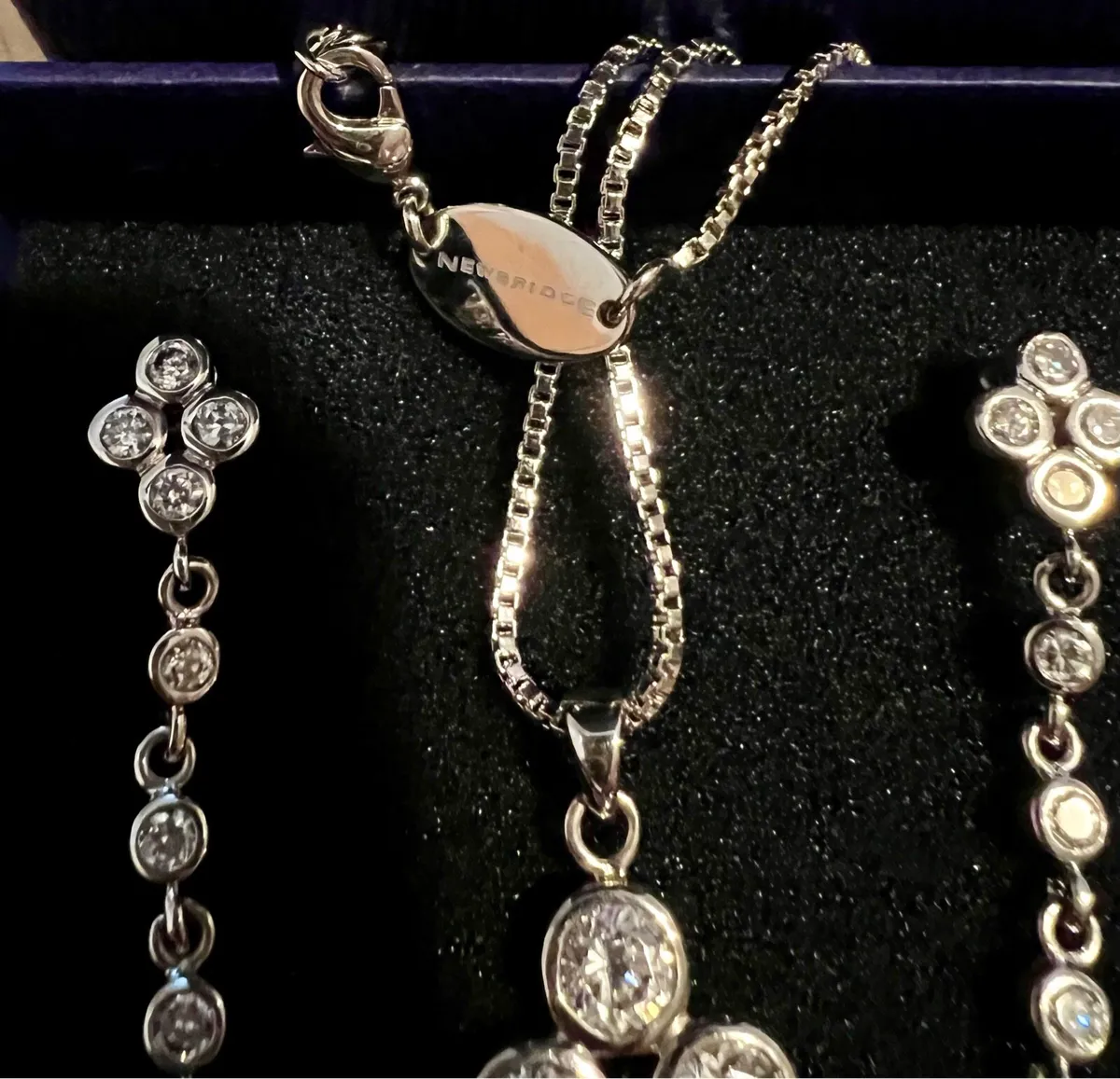 Newbridge Jewellery Set - Image 4