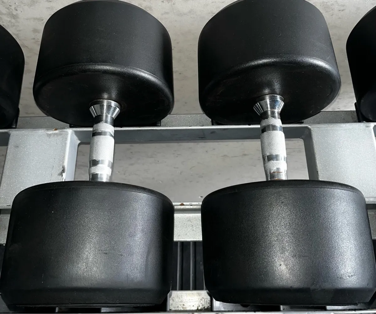 42.5kg ,45kg ,47.5kg heavy rubber dumbbells - Image 1