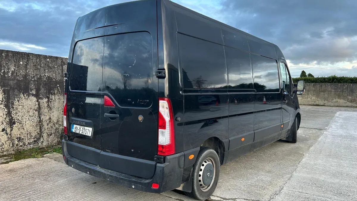 2015 Renault Master - Image 3