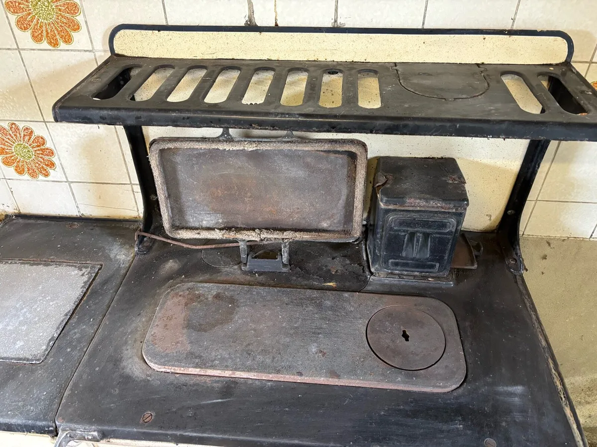 WELLSTOOD solid fuel cooker with boiler - Image 2