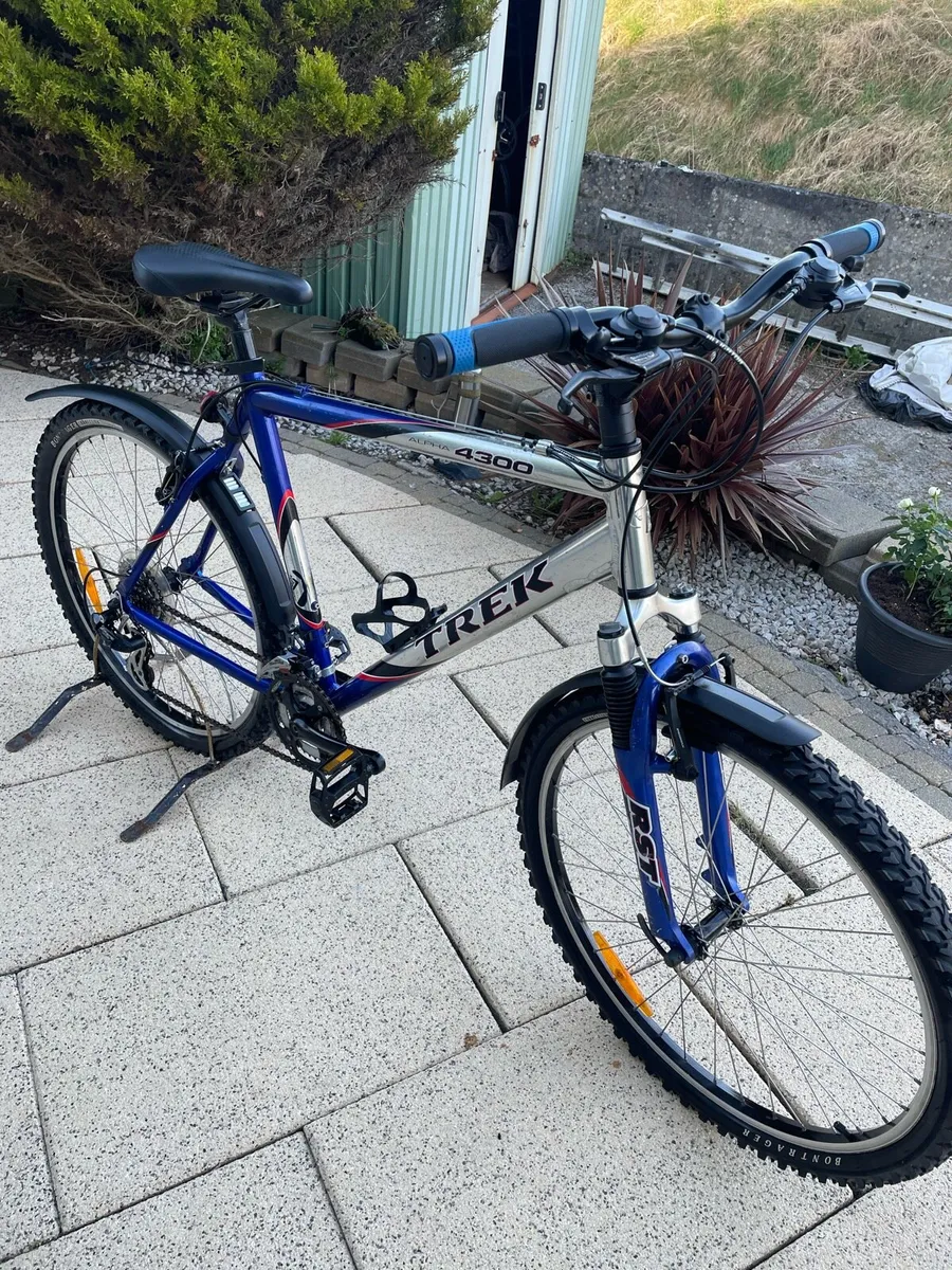 Trek 4300 mountain bike - Image 1