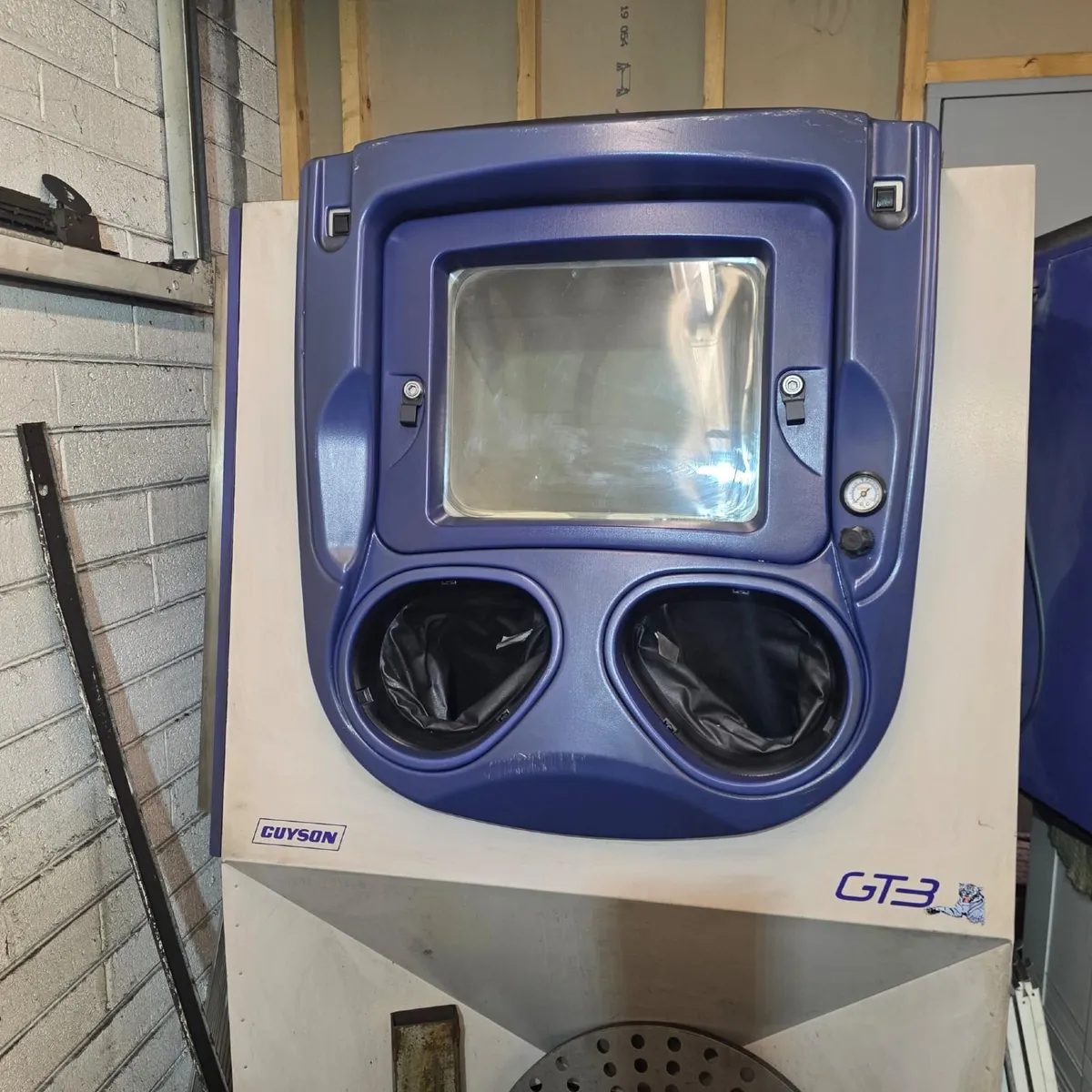 Guyson GT3 Sand Blast Cabinet - Image 1